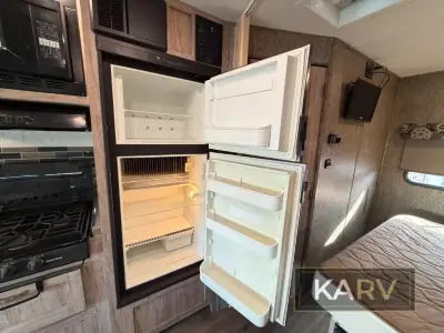 2018 Forest River Sunseeker MBS 2400W photo 23