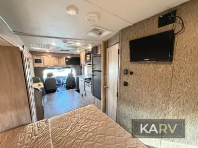 2018 Forest River Sunseeker MBS 2400W photo 30