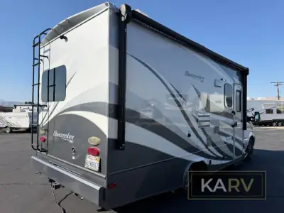 2018 Forest River Sunseeker MBS 2400W photo 4