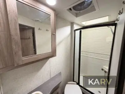 2018 Forest River Sunseeker MBS 2400W photo 27