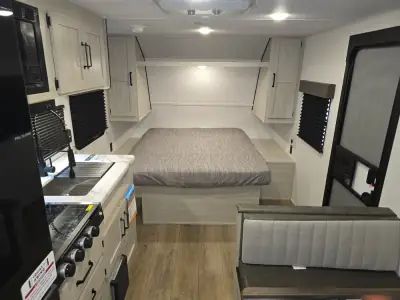 2026 Palomino PUMA CAMPING EDITION 20BHCE photo 13