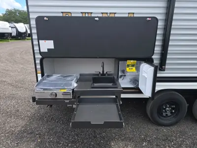 2026 Palomino PUMA CAMPING EDITION 20BHCE photo 6