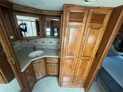 2013 Tiffin Motorhomes Phaeton 40QBH Freightliner XCR Chassis photo 20
