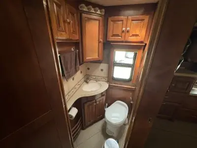 2013 Tiffin Motorhomes Phaeton 40QBH Freightliner XCR Chassis photo 30