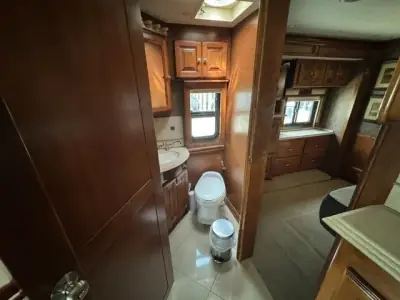2013 Tiffin Motorhomes Phaeton 40QBH Freightliner XCR Chassis photo 31