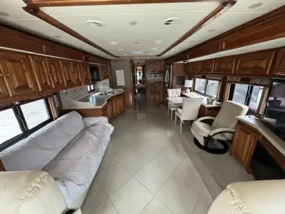 2013 Tiffin Motorhomes Phaeton 40QBH Freightliner XCR Chassis photo 25