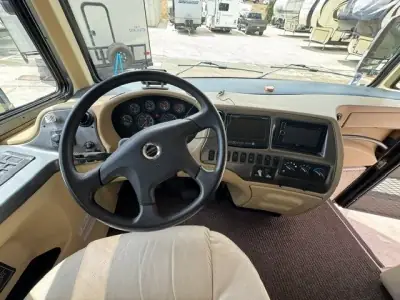 2013 Tiffin Motorhomes Phaeton 40QBH Freightliner XCR Chassis photo 9