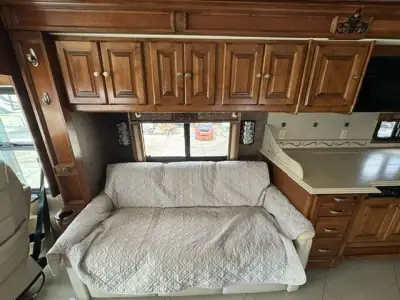 2013 Tiffin Motorhomes Phaeton 40QBH Freightliner XCR Chassis photo 11