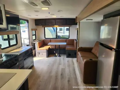 2025 Heartland North Trail Ultra-Lite 26RLX photo 2