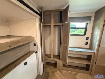 2022 Palomino Puma 32DBTS photo 25