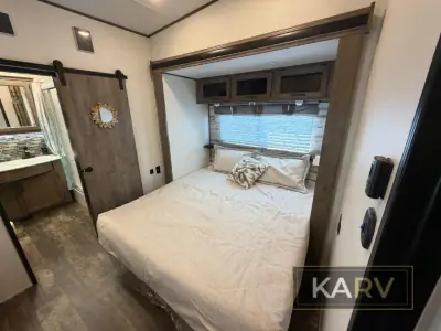 2021 Forest River Sabre 37FLH photo 31