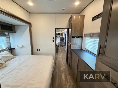 2021 Forest River Sabre 37FLH photo 41