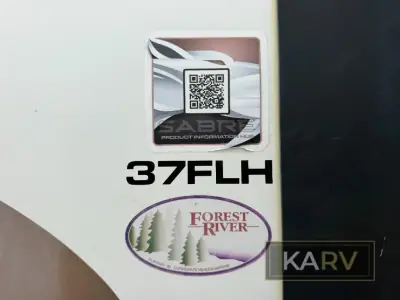2021 Forest River Sabre 37FLH photo 9