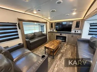 2021 Forest River Sabre 37FLH photo 14