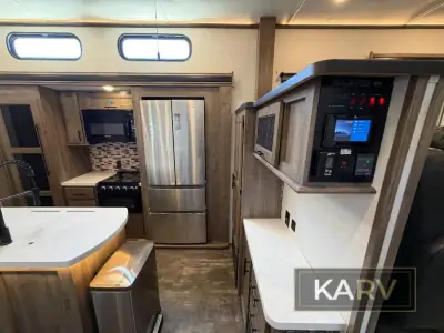 2021 Forest River Sabre 37FLH photo 11