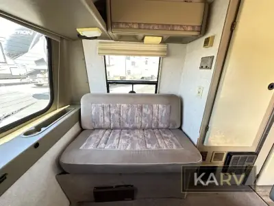 1995 Winnebago Rialta 221RD photo 14