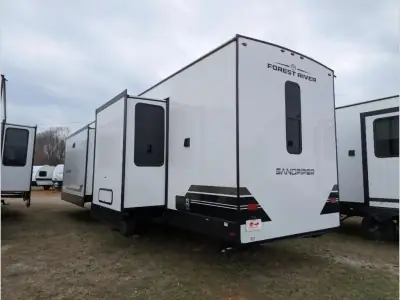 2026 Forest River Sandpiper Destination Trailers 389HBFL photo 4