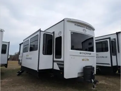 2026 Forest River Sandpiper Destination Trailers 389HBFL