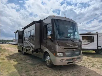 2012 Winnebago Adventurer 37F