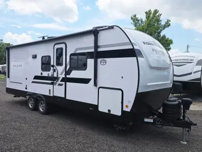 2025 Palomino SOLAIRE 2420RBS photo 4