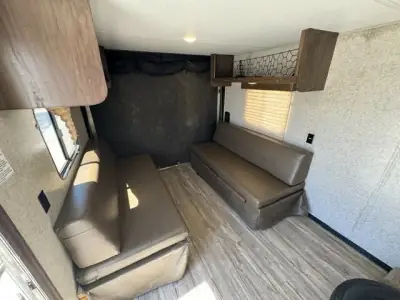 2019 Forest River CHEROKEE GREY WOLF 27RR photo 12