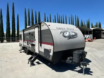 2019 Forest River CHEROKEE GREY WOLF 27RR