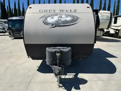2019 Forest River CHEROKEE GREY WOLF 27RR photo 2