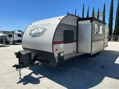 2019 Forest River CHEROKEE GREY WOLF 27RR photo 3