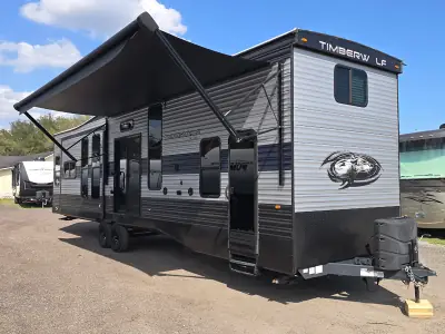 2022 Forest River CHEROKEE TIMBERWOLF 39DL photo 3