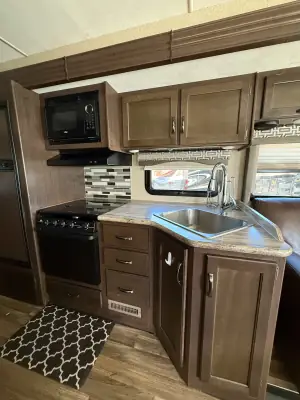 2019 Thor Motor Coach A.C.E. 30.4 photo 13