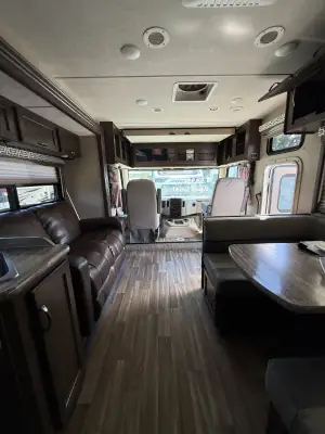 2019 Thor Motor Coach A.C.E. 30.4 photo 23