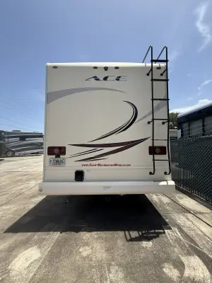 2019 Thor Motor Coach A.C.E. 30.4 photo 2