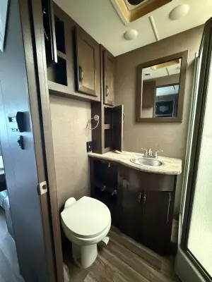 2019 Thor Motor Coach A.C.E. 30.4 photo 17