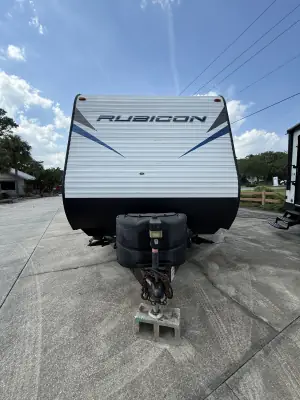 2018 Dutchmen Rubicon 251XLT photo 8