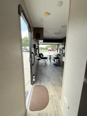 2018 Dutchmen Rubicon 251XLT photo 31