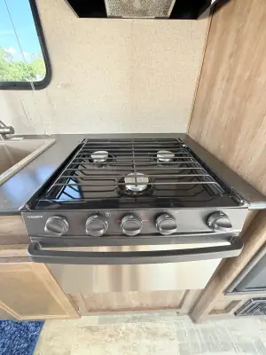 2018 Dutchmen Rubicon 251XLT photo 18