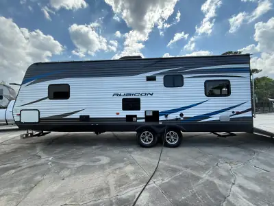 2018 Dutchmen Rubicon 251XLT photo 5