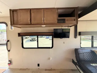 2018 Dutchmen Rubicon 251XLT photo 13