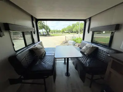 2018 Dutchmen Rubicon 251XLT photo 11
