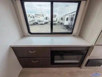 2027 Coachmen Catalina Legacy Edition 333DBDSCK photo 31