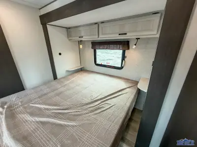 2027 Coachmen Catalina Legacy Edition 333DBDSCK photo 30