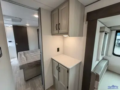2027 Coachmen Catalina Legacy Edition 333DBDSCK photo 21