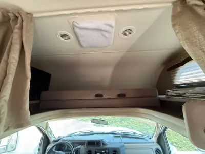 2017 Thor Motor Coach Chateau 26B photo 9