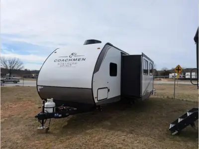 2025 Coachmen Northern Spirit SE 26BH photo 4