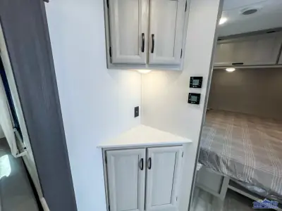2027 Coachmen Catalina Legacy Edition 273DBHCK photo 11