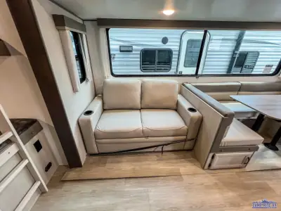 2027 Coachmen Catalina Legacy Edition 273DBHCK photo 13