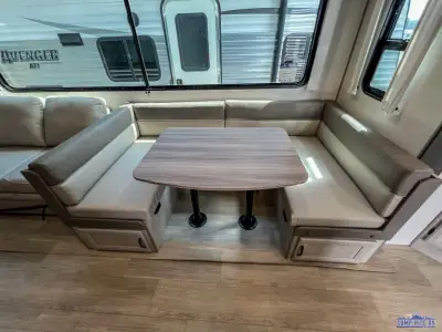 2027 Coachmen Catalina Legacy Edition 273DBHCK photo 12