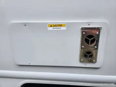 2025 Thor Motor Coach Vegas 26.1 photo 12