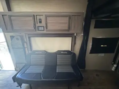 2019 Pacific Coachworks BLAZE'N F29 photo 14