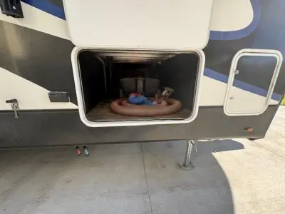 2019 Pacific Coachworks BLAZE'N F29 photo 10